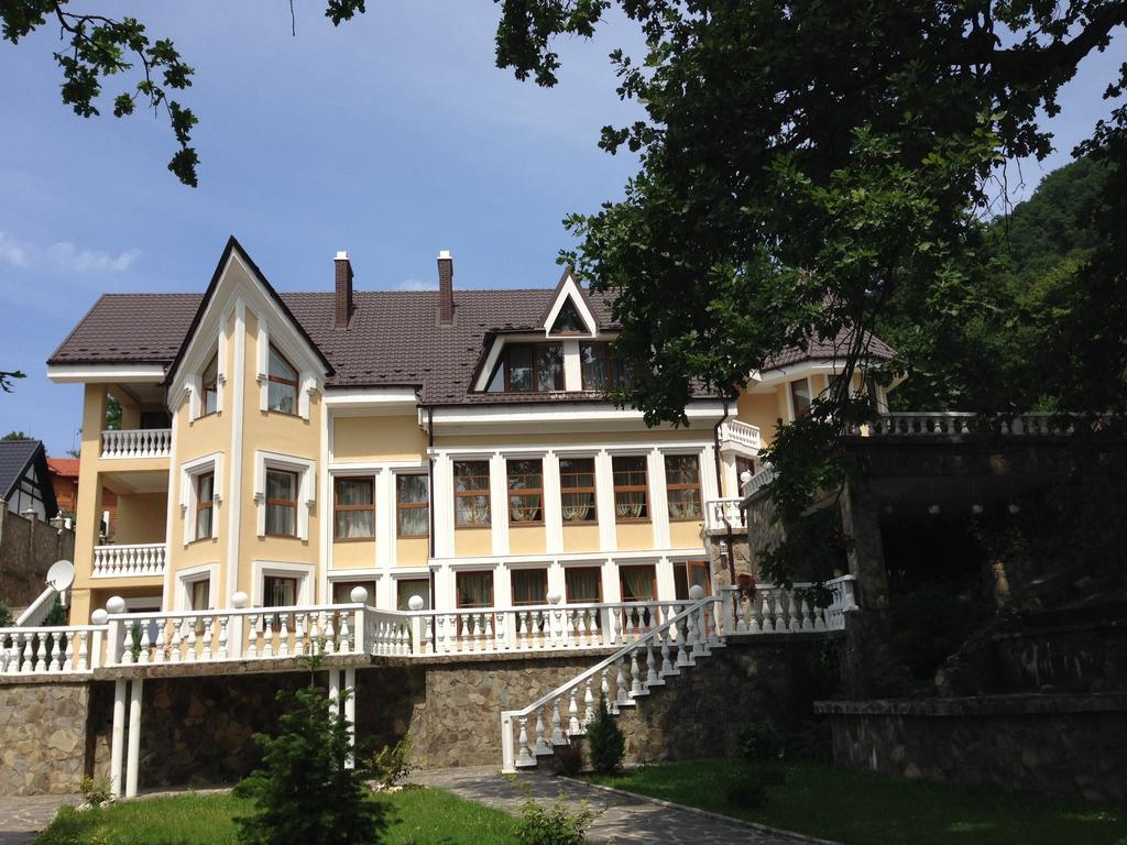 Hotel Gnizdo Golubky Szajan Zewnętrze zdjęcie