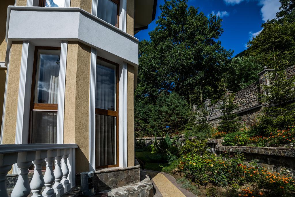 Hotel Gnizdo Golubky Szajan Zewnętrze zdjęcie
