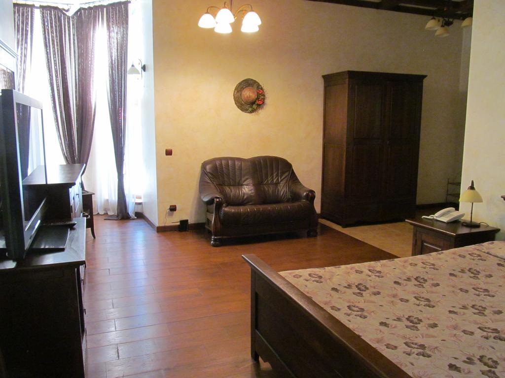 Hotel Gnizdo Golubky Szajan Zewnętrze zdjęcie