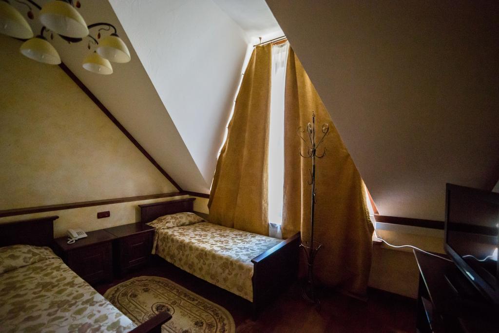 Hotel Gnizdo Golubky Szajan Zewnętrze zdjęcie