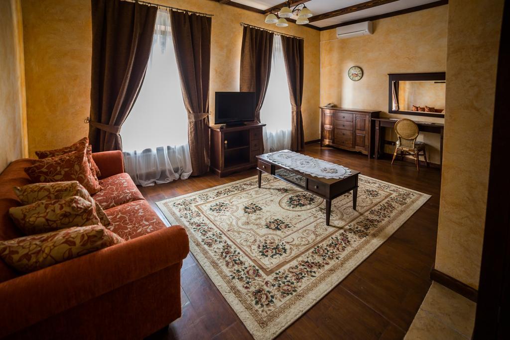 Hotel Gnizdo Golubky Szajan Zewnętrze zdjęcie